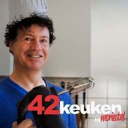 42-secondenvideo's vol snelle recepten. Kom bakken en koken bij @moriesbel. Iedereen kan de keuken in!