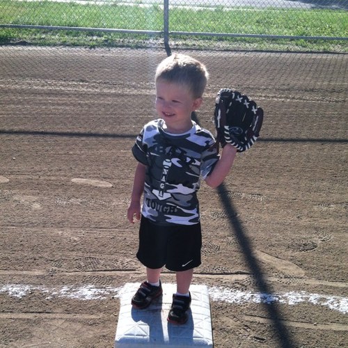 tunity22's profile picture. 