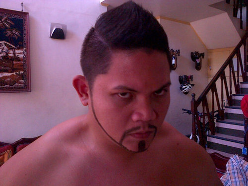 iskitsow's profile picture. Schizophrenic freak who's always looking for something to eat and trying to find a way to loose weight.