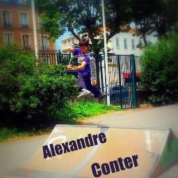 Les vrai amis viennent dans les bons moments quand on les appelle et dans les mauvais momment ils viennent d'eux même :)