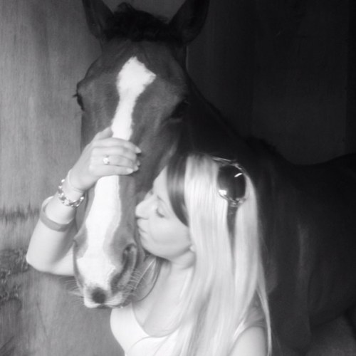 Gaylewiggall's profile picture. hi im gayle and im from cheltenham UK!!! im a fun loving person who loves life n lives it to the full, i love my horses and having a good time