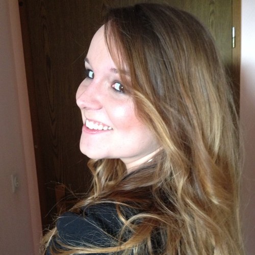 Corina003's profile picture. 