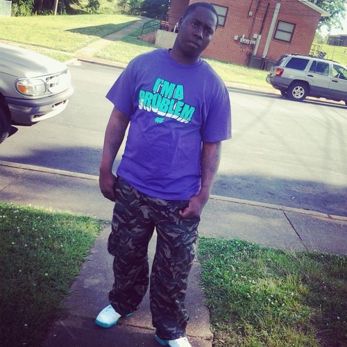 im 23 i am in love with music and basketball #teamarmy and also Ceo of ✈Gang ent anything else dm me