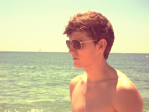 BIGDurant's profile picture. Waves are free dreams