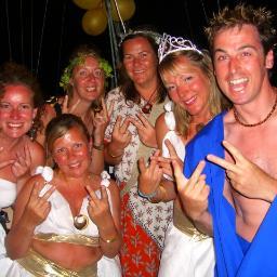 johnson_ronald's profile picture. Parttime DJ..Hahahahands Up!!OMFG he shave his efn butt?? 8-X