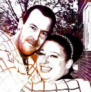 MikeysGrrrl's profile picture. Loving Wife to Mikey Hills... and I'm an artist who dabbles in tattoos, body modifications and acrylic art :)