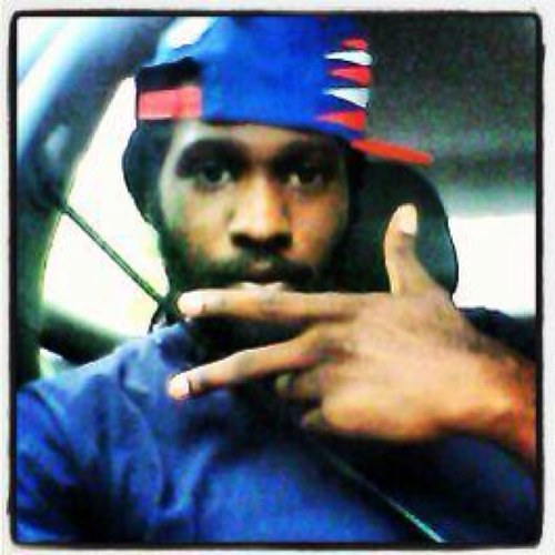 6Bezit_6LSMG's profile picture. C.E.O.C.F.O/Founder Of #TEAMBUSINESSINC Artist/Song Writter/ Booking Information email bezit_lmg@yahoo.com #TEAMBUSINESSINC WE MEAN BUSINESS!!