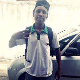 Pessoa Tiradinha Haa Nem Falo Oque Eu Faço 
Se Sentiu Incomodado Bate De Frente Hehe'