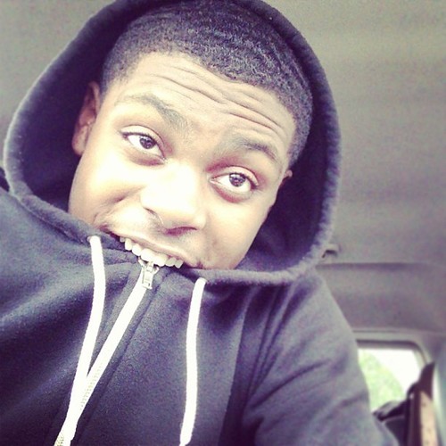 This is A Twitter Page full of #JUNKIES that Goes Hard and Crazy for the Harris Family. Go Follow the 1 & Only @singerjawan #MommaNaeBabies