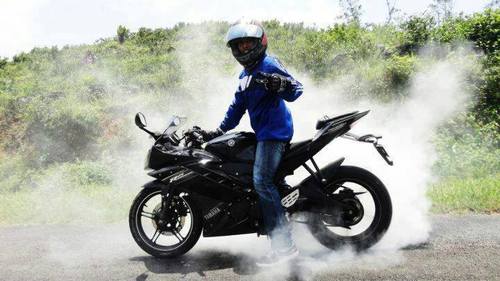 perusing Electrical and communication engineering in kite Coimbatore TN India.i design RC drift cars,planes,bikes....and also a professional stunt rider!
