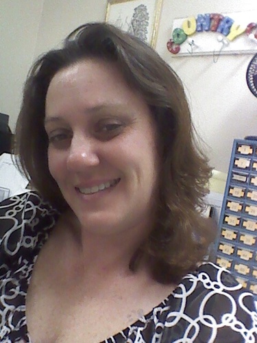 AprilLemay1's profile picture. I want to know what you want ;-)