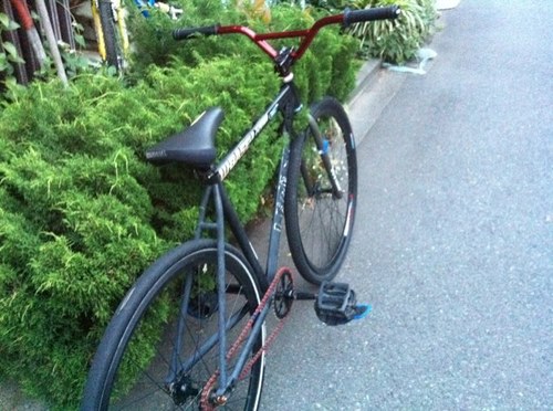 tsujichuu's profile picture. 気がついたら14年も続いてる塗装の仕事をしとりやす☻ 多発生硬化症（MS）と付き合って行かなければならない身体ですがピストやロードに乗ってますf^_^;)ピストは今はほとんど乗ってませんが…ロードは良く乗ってます( ´ ▽ ` )ﾉ 乗ってません…車買ってから車しか乗ってません(笑)