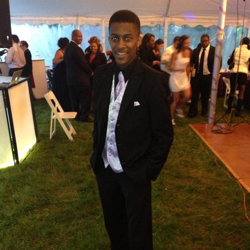 montmont94's profile picture. Humbleness is the key to Success