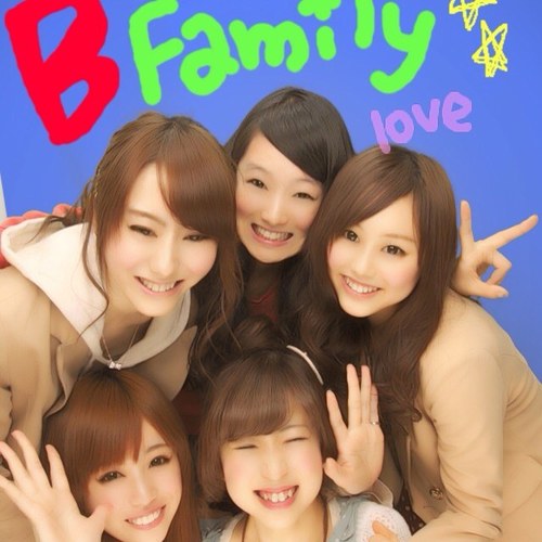 麗澤大学2ねんてい Bfamilyだーい(°_°)♡ 【Maiko Naoko Yonachan Chiii Michiru Mitsuki Momo Minami】
ゆる〜く8人娘の気ままな日常本音
つぶやきます(´･_･`)