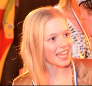 /12 jaar / Tennis / volleybal / alexanderschool/ groep 8/ shoppen/ one direction #1 (ZAYN )/ skieeën/ denekamp