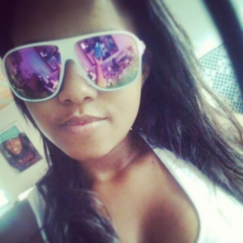 Extrovertida, Libriana, ciumenta ,carinhosa , ignorante, loka , boba , chata , alegre , #CORINTHIANA &&  apaixonada , !* segue eo ? ?