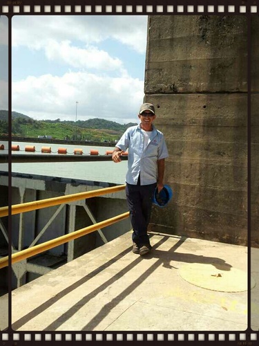 robertog1305's profile picture. 