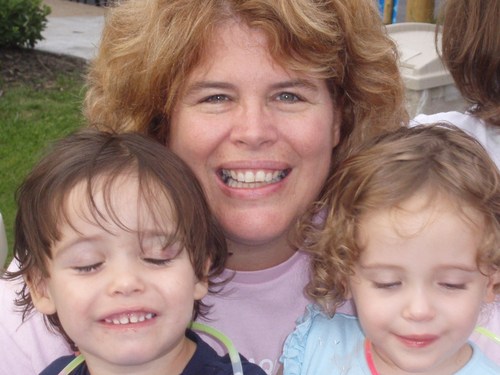 Mom of twins, Teacher, Optimist, Loves life, learning, & growing