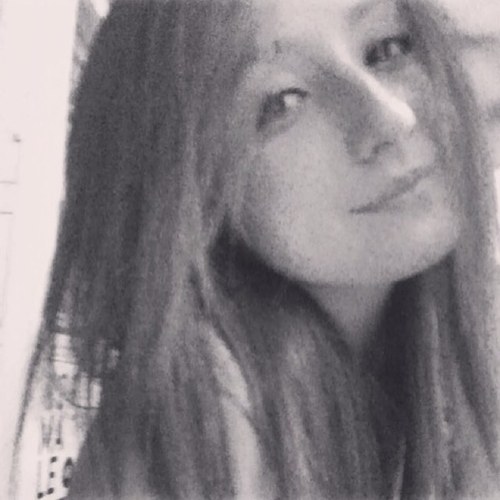 CarlottaPedu's profile picture. Dont worry about people in your past. There's a reason they didn't make it to your future.