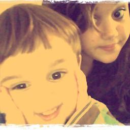 Uma mina Feia,chata,preguisoca,e verdadeira @_@