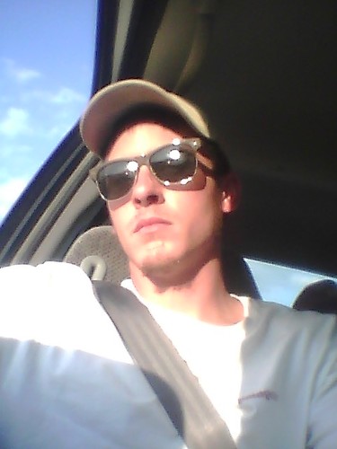 hunter_prkr's profile picture. looking forward