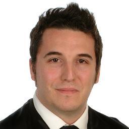 Cuenta no-oficial de Alex Muros.Estudiante de Ingeniería Informática.Ex-encargado en una pizzeria. Juez Nacional/Nivel 2 y DT en la RFEA.