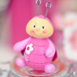 decodefete's profile picture. Vente en ligne d'articles de décoration de table et de salle pour toutes les fêtes : mariage, baptême, communion, anniversaire, Noël, Pâques ...