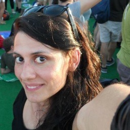 vivistray's profile picture. 