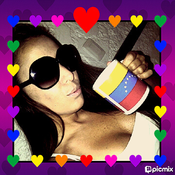 Una Mujer;Sencilla ;romántica;pero muy mal criada;llena de sueños q cree en el amor;enamorada de la vida y de My little angel of love;agradecida con Dios !!