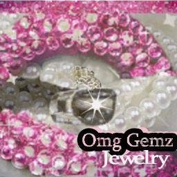 Jewelry and Lingerie Store Good Deals and Prices Daily!!
Own your own Jewelry Store Sign up now Free and Products 
included ,