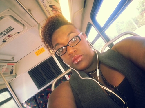 sexy, crazy, loving gurl who just wants someone to kickit wit on a regualar....simple....but freaky ; )....