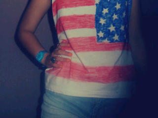 I was born n 1997, lived n Jeddah, and i'm student n Amriecan School  I love traveling, shopping, photography,nd laugh..♡'