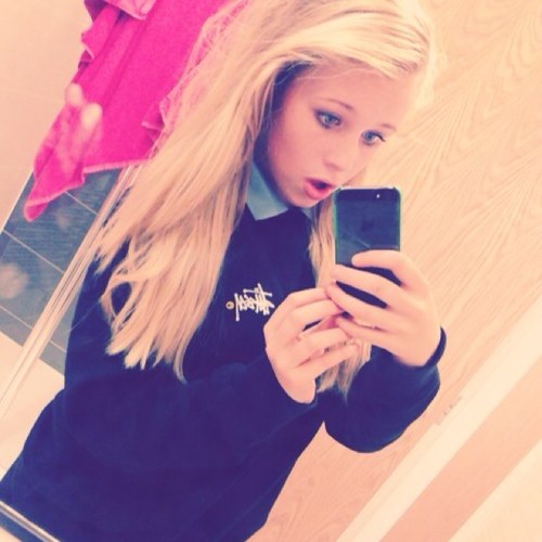 LollyGibbs3's profile picture. kanye not