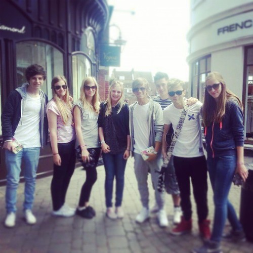 I met the boyband on 03/06/13 @ Windsor ~ Overload followed,replied and RT'ed me on 11/06/13 ~ 23/06/13 Best day too ! ~