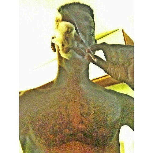 Only into my daughter and money,besides that dont worry bout what's going on over here.I'm good like God wit an extra o