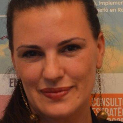 Directora de Ingenieria social, Presidenta de Asociacion +Responsables. Impulsora de Semana de la RSC en Catalunya y Valencia. Madre de tres niños preciosos!