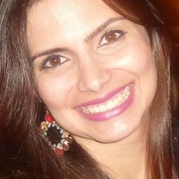 Meu nome é Aline Alves, sou mineira de Belo Horizonte e autora do Blog Glamour com Champagne, onde você encontra um pouco de tudo que nós mulheres amamos!