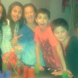 zooe_ldm's profile picture. Holaaaaa ; amo mucho a mi prima Melanie & es la mejor de todas. Por eso soy tan genial

plzzzzzzzzz, melanie me ama muack