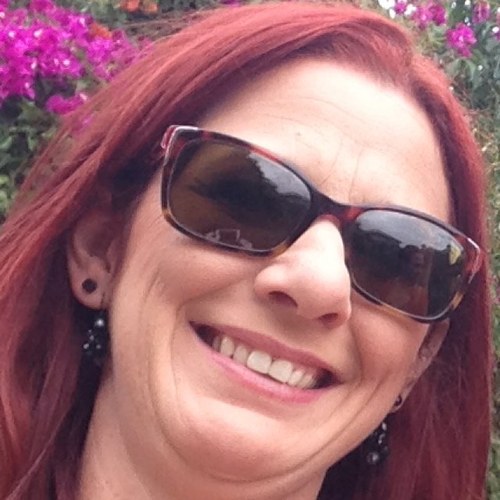 A mother, a lecturer; I love nature, walking, wine and enjoying life.