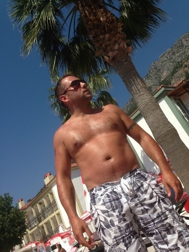 michaelmorgan83's profile picture. jack , Theo and Leanne ❤️❤️