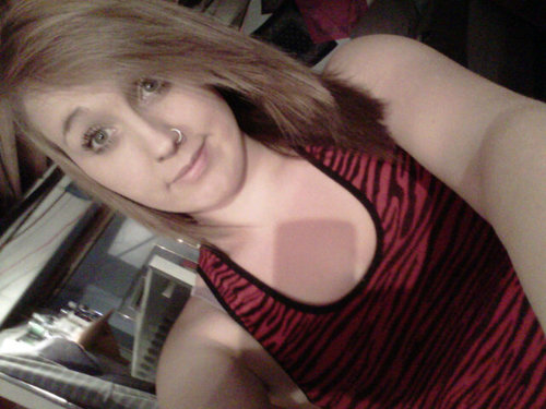 AlanaMarie99's profile picture. 