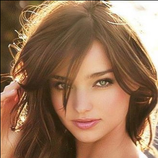 A model with a sweet side and a strong side. Don't get on my bad side. My BFF: @Breathoflifeem. My brother: @JakeForesterP3D {Vampire}{single}{RP}