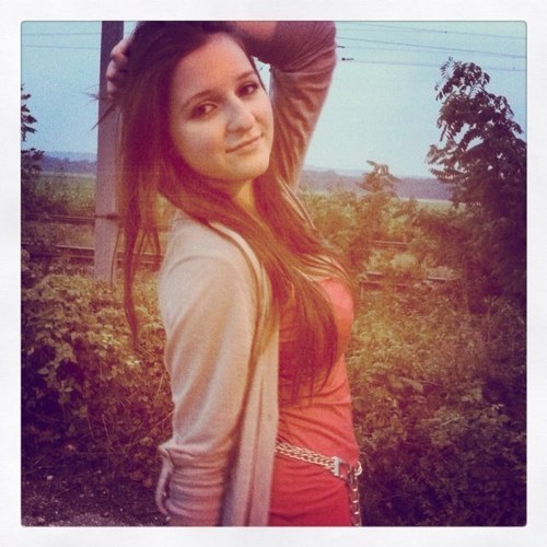 just ASK FOR A FOLLOWBACK ! (: don't take life too seriously, you'll never get out of it alive !
