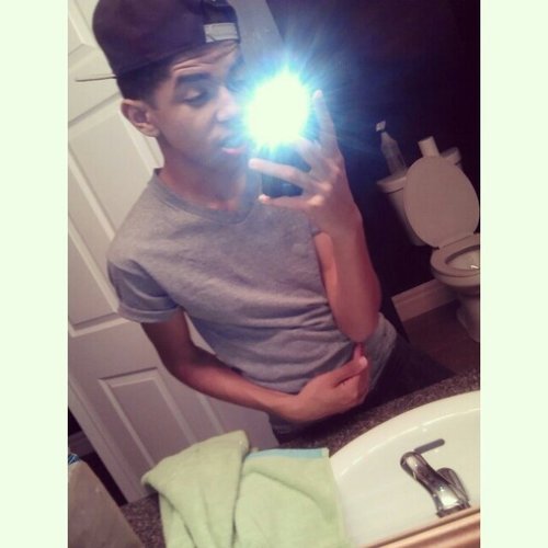 我的頭腦的威德 Kik:KAI_xo est 10|19|1996 Name:kyle or kai Mixed Libra♎ Bi INSTAGRAM:nonistyles_xox TO INFINTY AND BEYOND