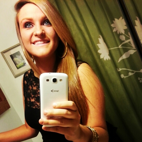 chellll_'s profile picture. ♡♥♡