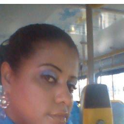 A vida me ensinou a nunca desitir,nem ganhar * nem perder ; mais ' procurar evoluir sempre ;)