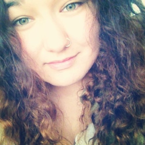 follow me i follow back xo, follow my tumblr as well please.. ✌