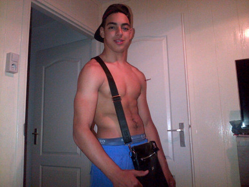 Elghaouti16's profile picture. 