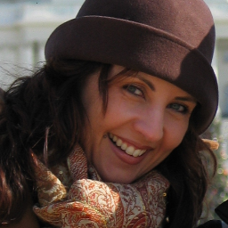 Feliz, Mulher, Brasileira, Escritora, Empresária...Happy, Woman, Brazilian, Writer, Entrepreneur...