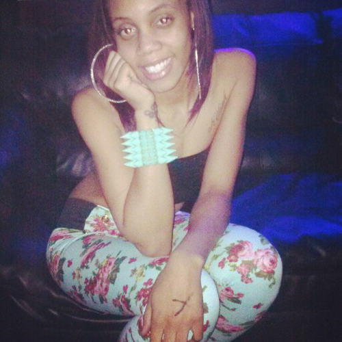 - follow ME , &'d ill follow backk #dontLURKmySHIT :))